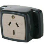 BASE INDUSTRIAL 3 X 32A CON TIERRA